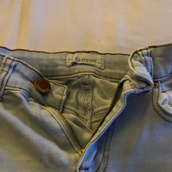 Ripped - Picture 2 of 3